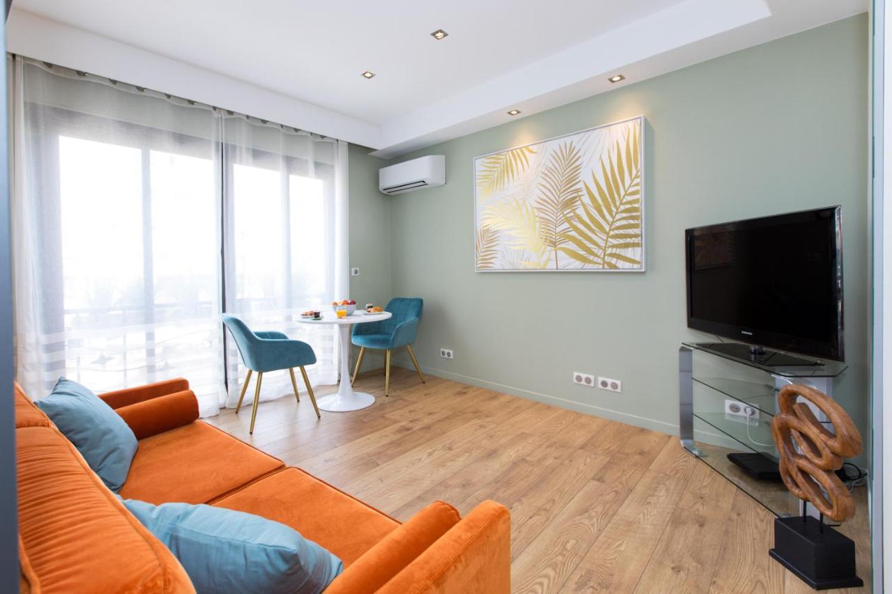 Le Classe : Hypercentre, 150m Palais, Climatisation Appartement Cannes